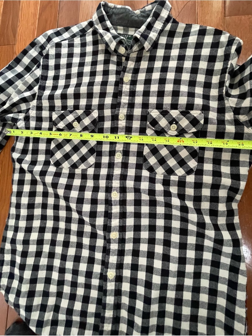 J.Crew Heavyweight Flannel Shirt L Black White Buffalo Check Button 100% cotton - Picture 4 of 6